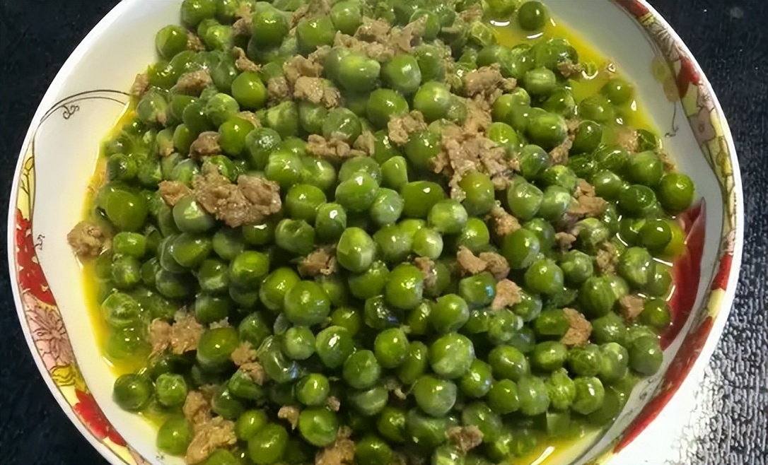 豌豆怎么做好吃（春天宁可不吃肉，不可不吃豆，教你3种豌豆做法，孩子爱吃长个快）