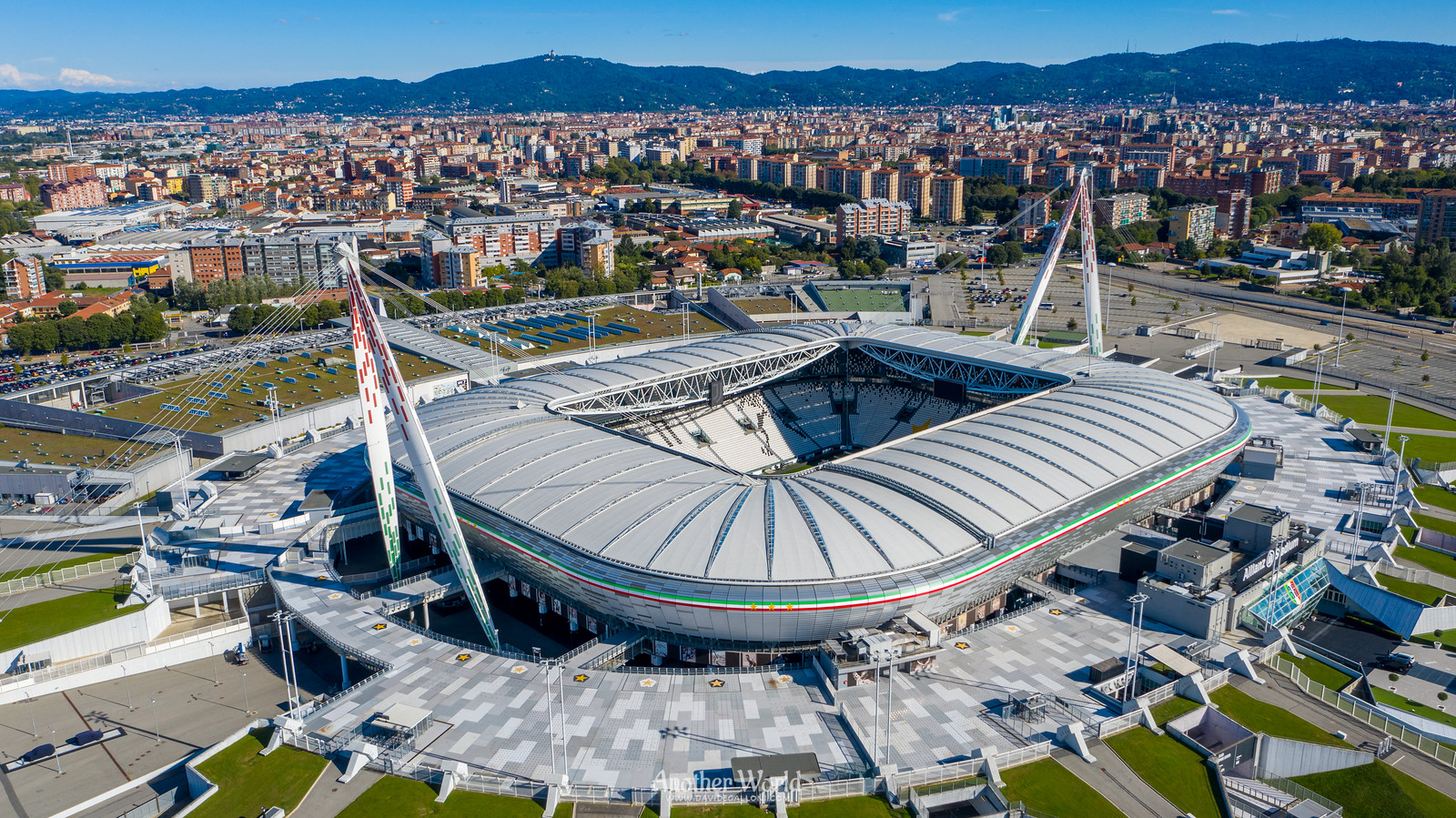 都灵安联体育场allianz stadium弗兰基球场建于1930年,可容纳47282名