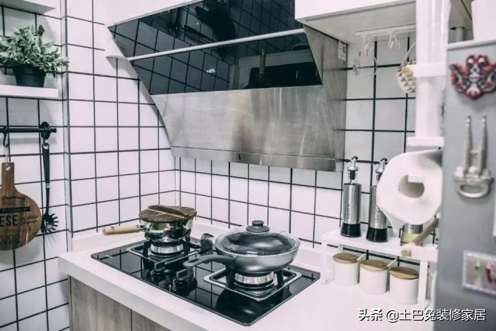 37㎡超小户型，住下“一家五口”再带一个小花园