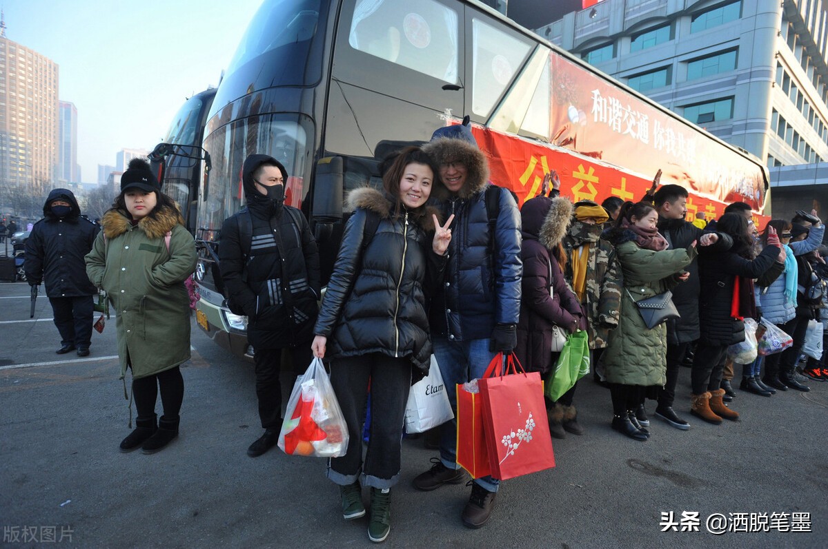 一年一度的春运又要到了(又见春运：客运站关闭，客量断崖式下滑，客运大巴该不该取消？)