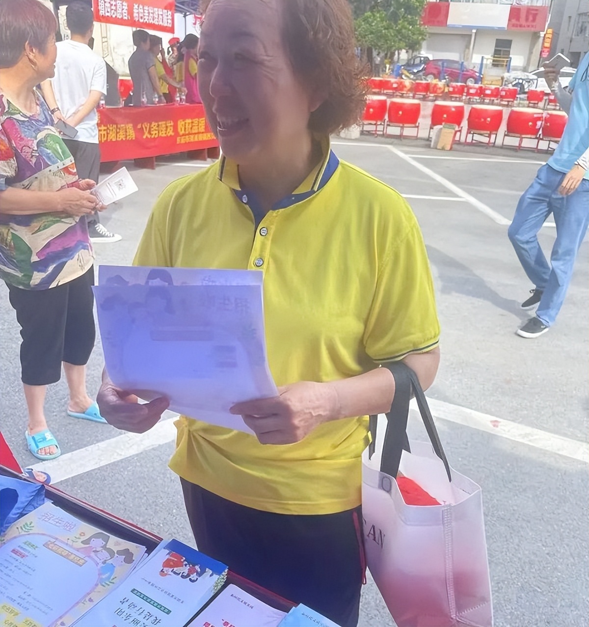 党建引领践初心 五社联动庆七一