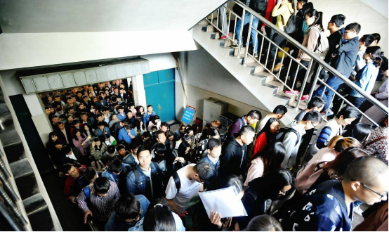 文科生、理科生、工科生，谁考“铁饭碗”更吃香？一组数据告诉你