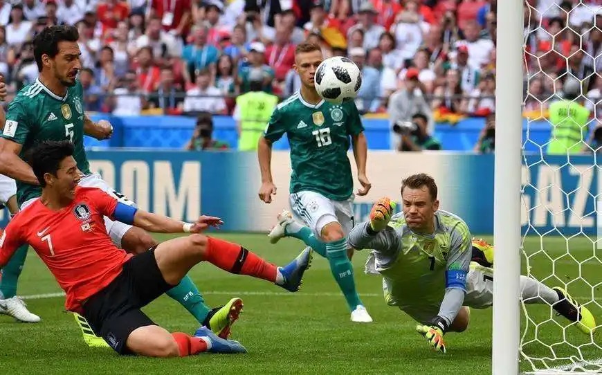 06世界杯决赛解说（点燃世界杯激情的，不止比赛，还有值得铭记的解说名场面）