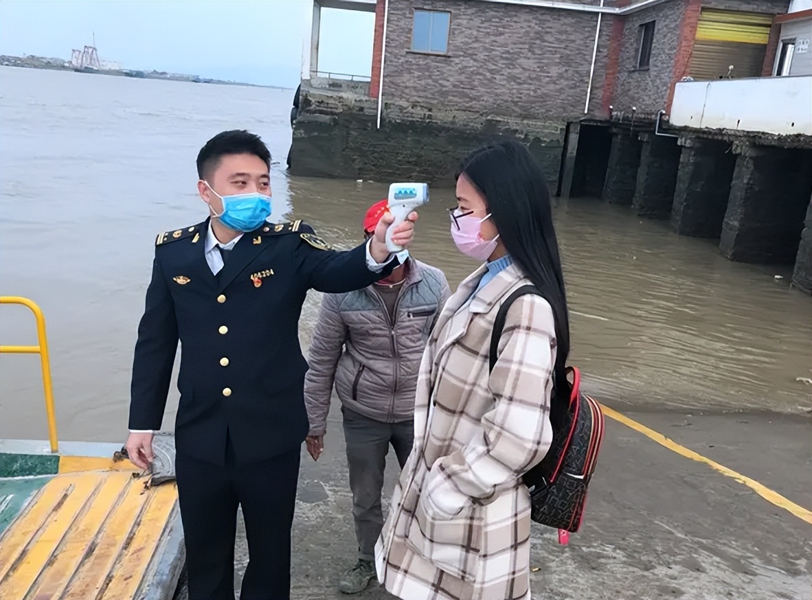 公务员里很吃香的岗位排行，待遇好又稳定，大学生不努力很难上岸