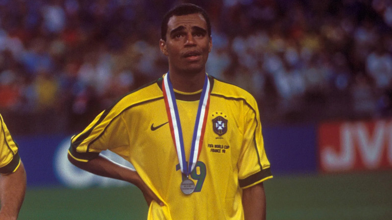 1998年世界杯球员回顾——巴西队19号德尼尔森