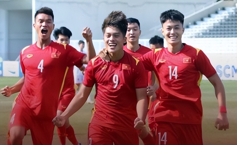 越南VS日本单场5射1正(5-2！日本队吊打越南队，2战狂进10球，中国U19国青7-2扬威海外)