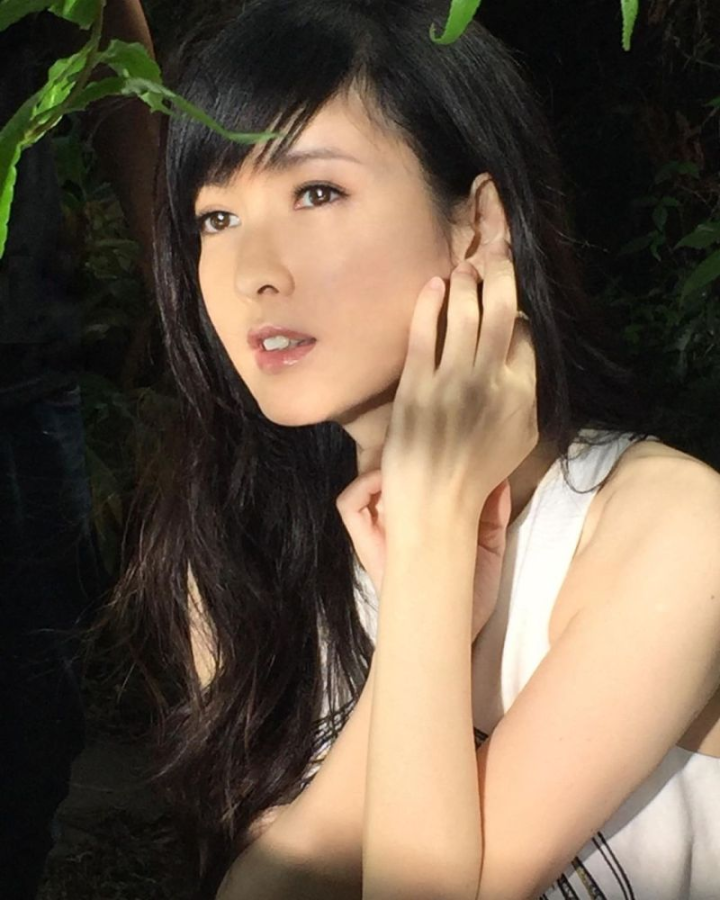 “玉女掌门人”周慧敏近况曝光，粉丝惊呼：岁月停留20年