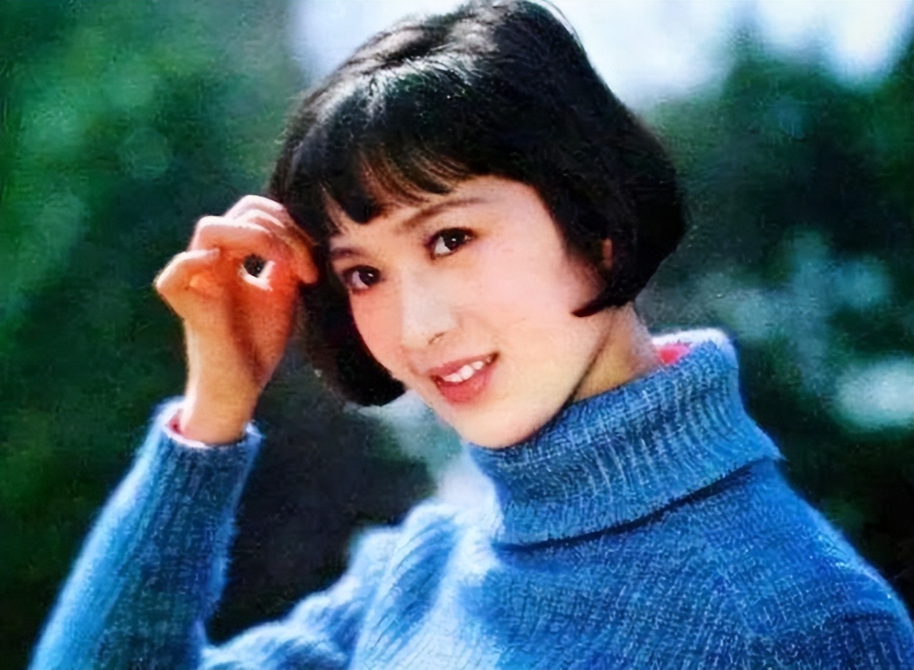 80年代著名女星龚雪,因"流氓案"远走美国,如今过得怎么样了