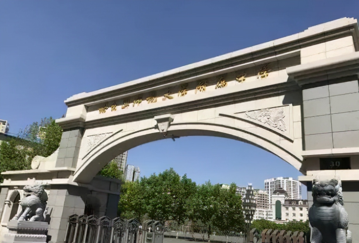 哈尔滨4所中学，列为清华大学生源地，网友：不能像桃某中学吧？