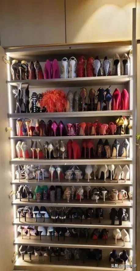 被盗失火，港星的豪宅比他们的花边还好看