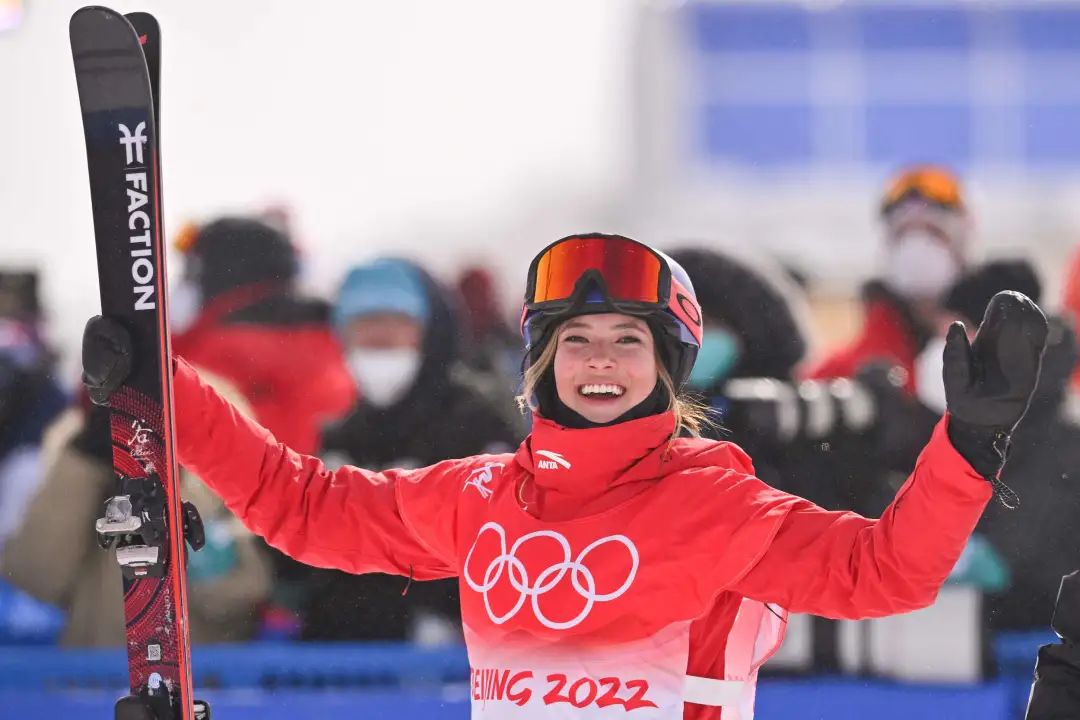 谷爱凌再夺金牌，苏翊鸣今天18岁！冠军同款滑雪装备都有哪些品牌
