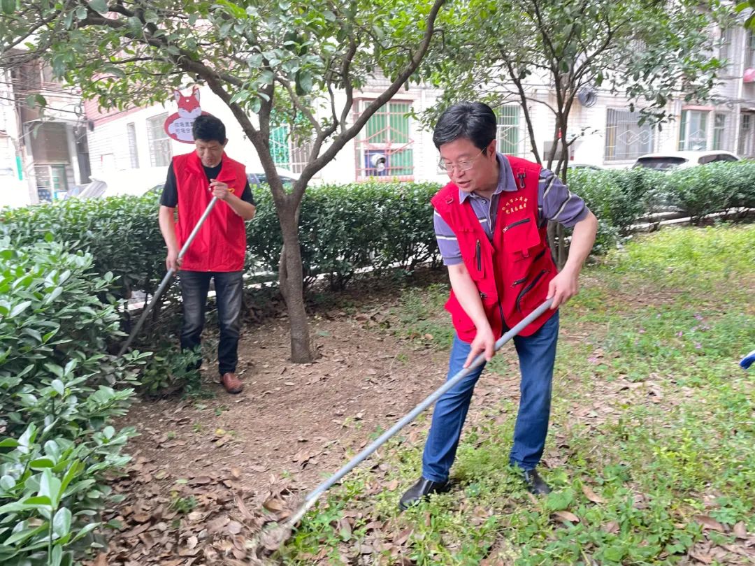 「党建活动」助力“万人洁城”，鄂州楚商党员志愿者在行动