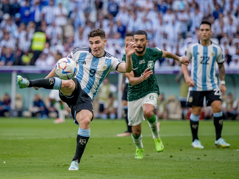 足坛两大传统技术流发挥迥异，阿根廷是否应向西班牙取经？