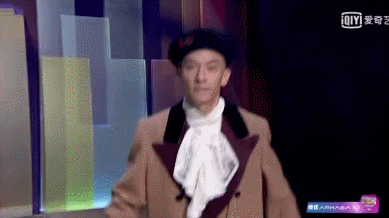 男明星在红毯上作的“怪”，穿丑衣、爱作妖，风头出尽