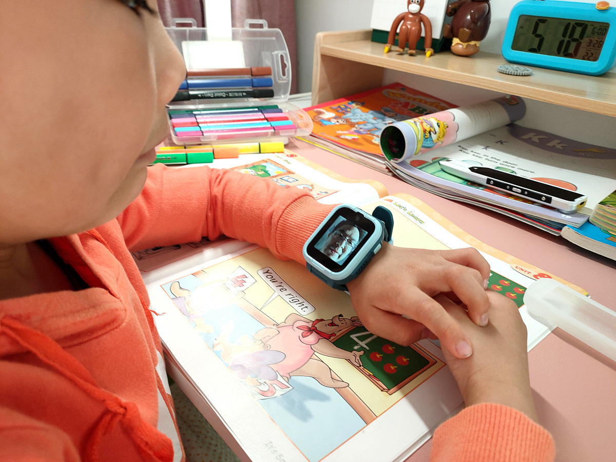 儿童微信+10重AI定位加持：360儿童电话手表10X体验