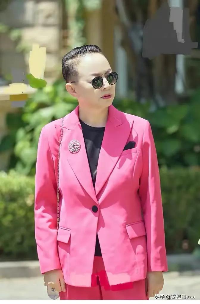 宋丹丹，15张精美的照片