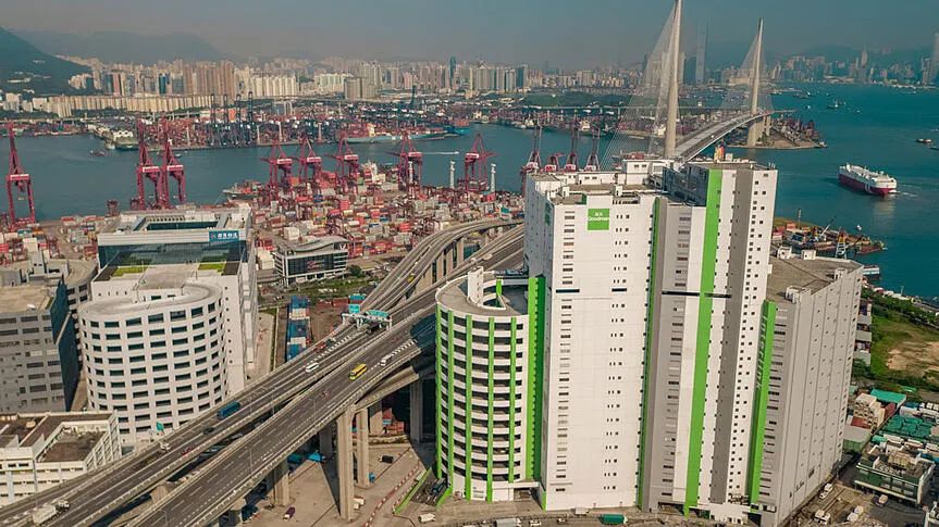 在线零售的破与立：香港喆丽控股携手极智嘉，落地超大AMR智能仓
