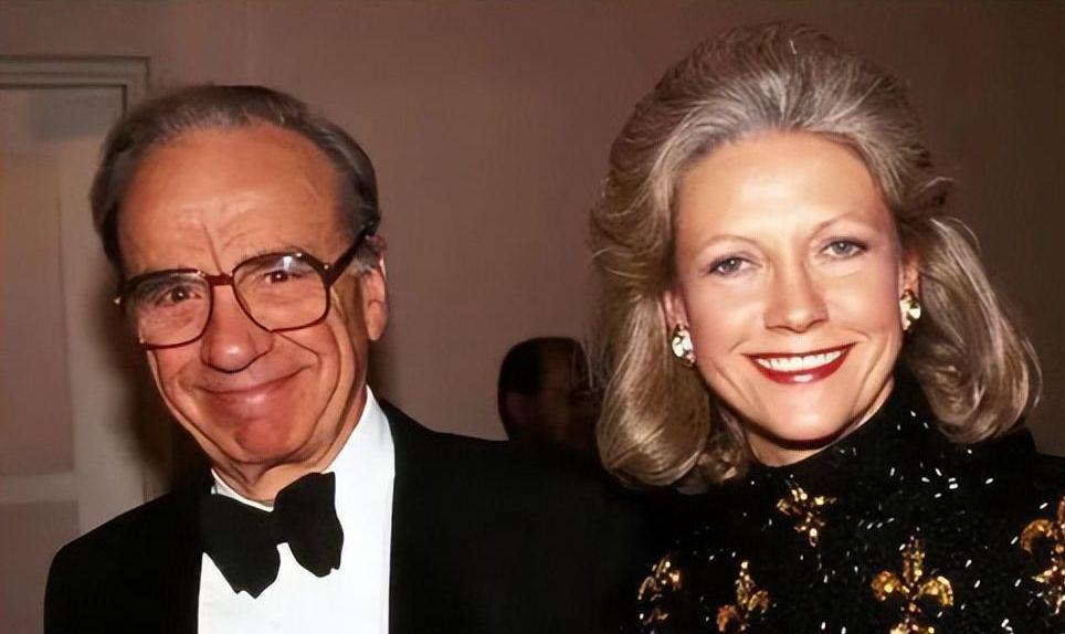 91岁默多克再离婚，前三任妻子已分走57亿，邓文迪靠孩子多拿30亿