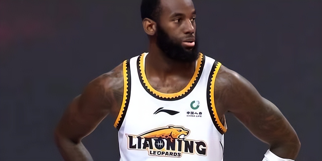 這場籃球比賽雙方實力懸殊極大（遼寧男籃大勝北控，到底贏在哪里？楊鳴一番話，說得非常實在）