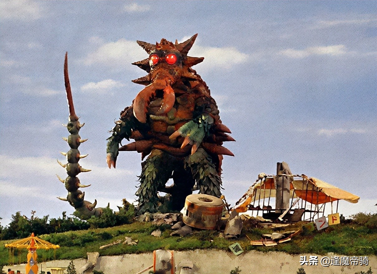 奥特曼中超兽是什么水平(亚波人本可以完胜艾斯奥特曼,具有制造超兽的