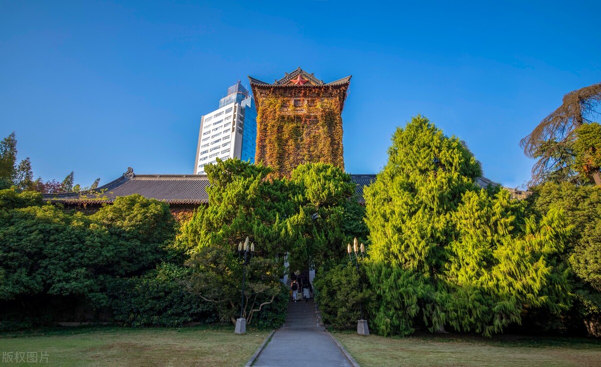 华五天团的南京大学，2022年招生政策的几点变化