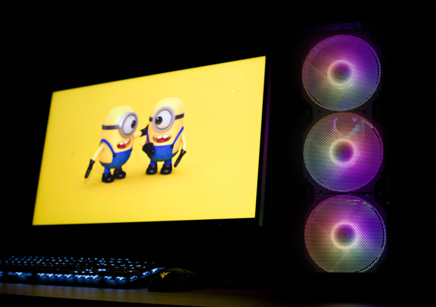 双网面开孔光污染+散热拉满，爱国者YOGO M2 性能版体验