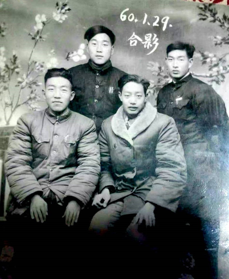 我家的“人世间”故事丨父亲的衣物（李小莹）