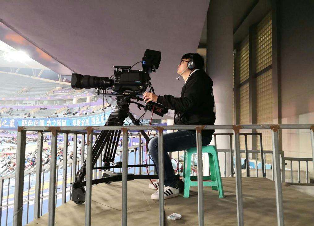 容易“毕业即失业”的4大专业，就读人数饱和，竞争发展没优势