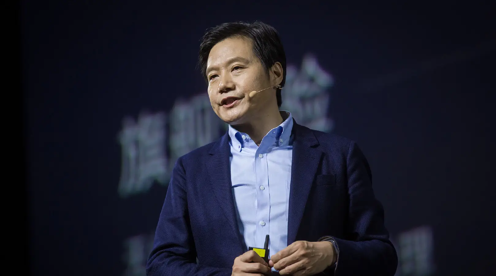 武大校长夸雷军企业家最帅，雷军回复：建议各高校学一下