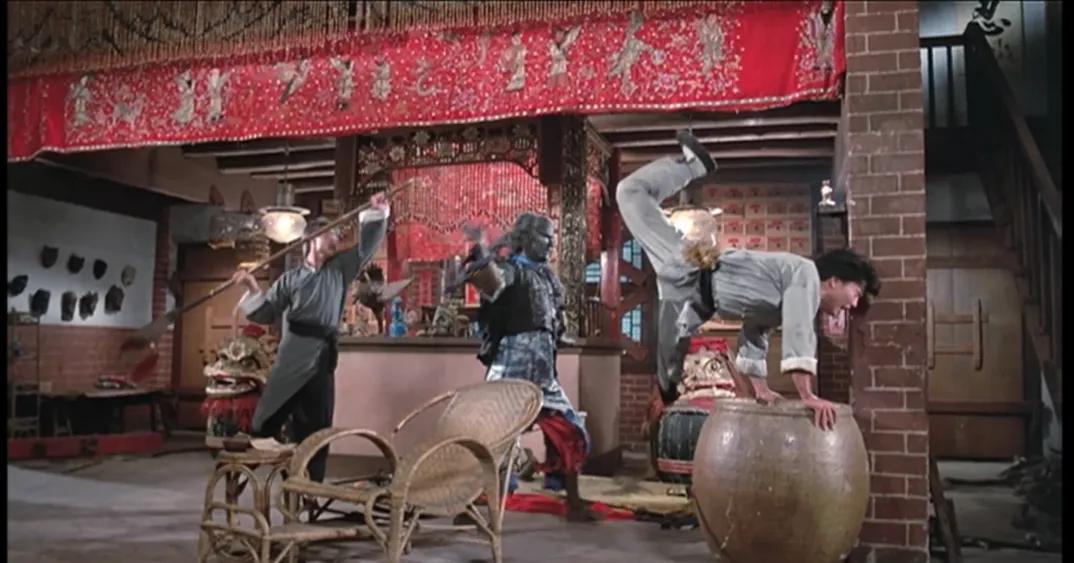 僵尸片的开山鼻祖《僵尸先生》