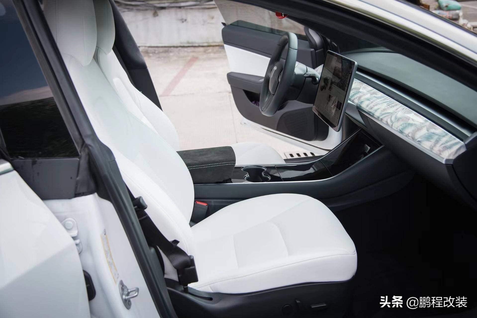 特斯拉modelY改装案例