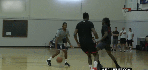 篮球突破教学（三个最常用的突破过人细节，让你的过人，如同欧文艾弗森一样厉害）-趣拿体育