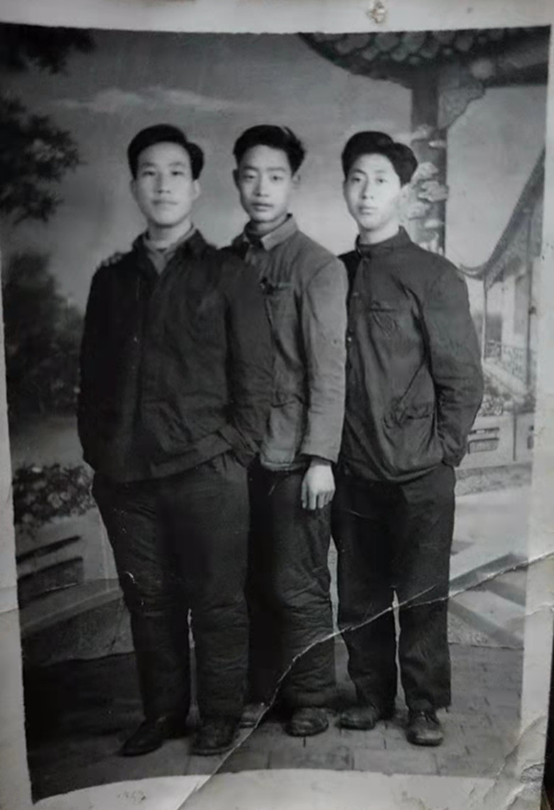 我家的“人世间”故事丨父亲的衣物（李小莹）