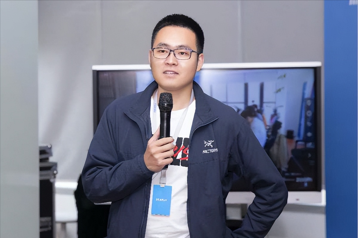 哈啰出行ceo杨磊,三年亏损超48亿,带领哈啰逆袭稳坐第一宝座