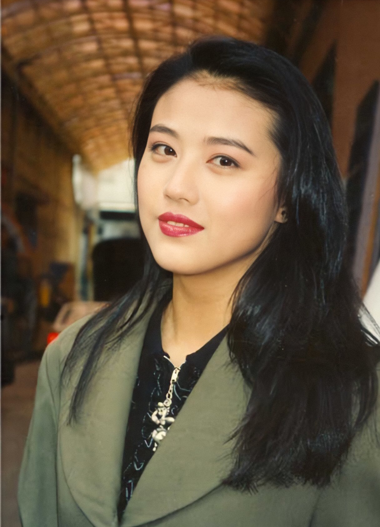 8位"叫不上名"的香港女配角,年轻时都是一眼万年,一见误终身