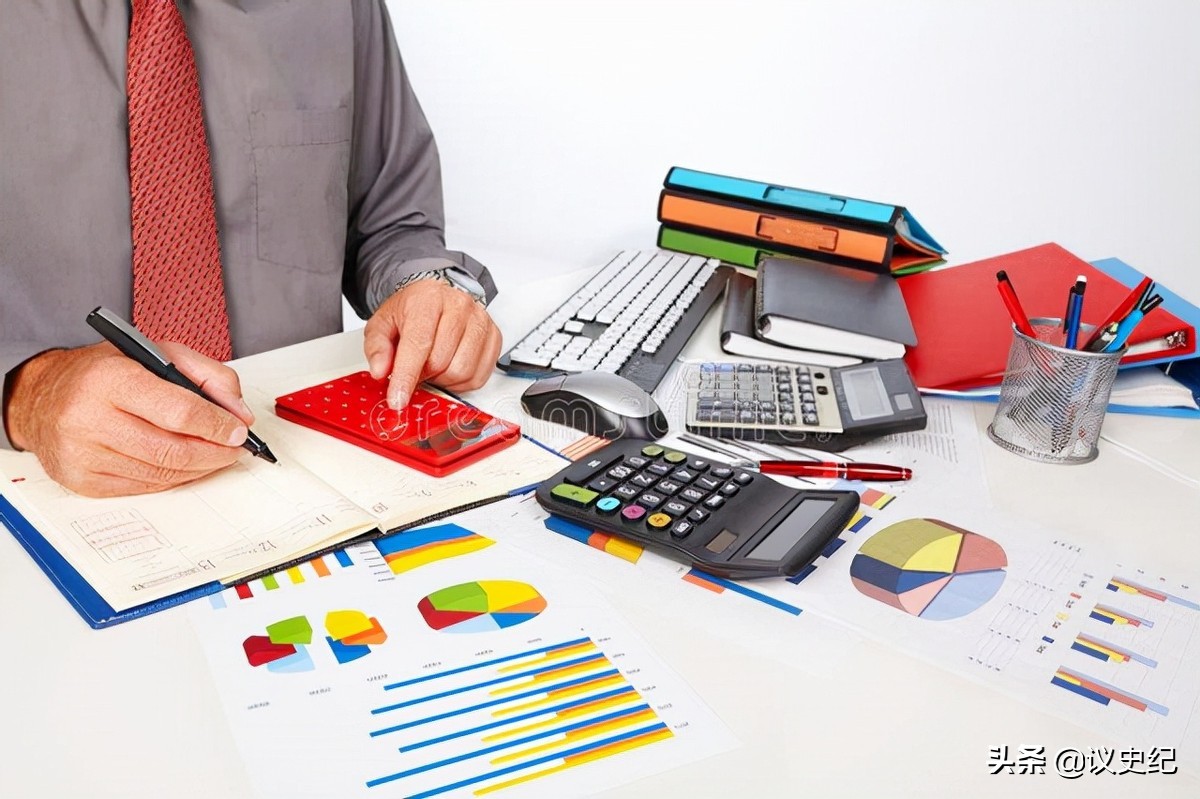 2017年，安徽一女会计贪污1158万，给男主播刷百万“钻石”