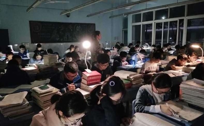 在一位日本教授的眼中：中国留学生优秀得“可怕”