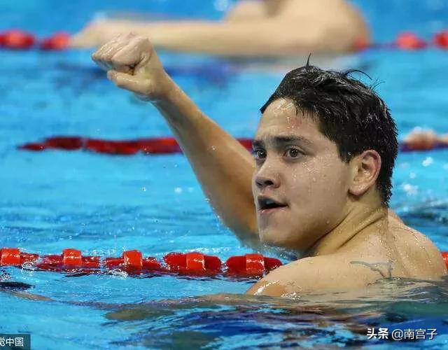 榜样的力量有多大？张舒越考上北大研究生，赵丽颖混成一线巨星