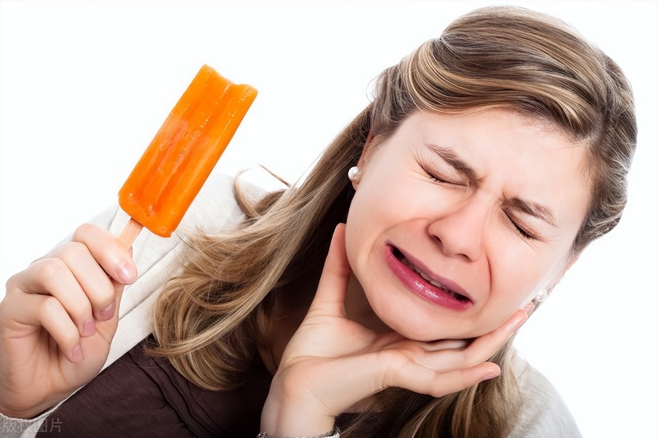 吃酸甜牙齿就疼,如何预防牙齿敏感?