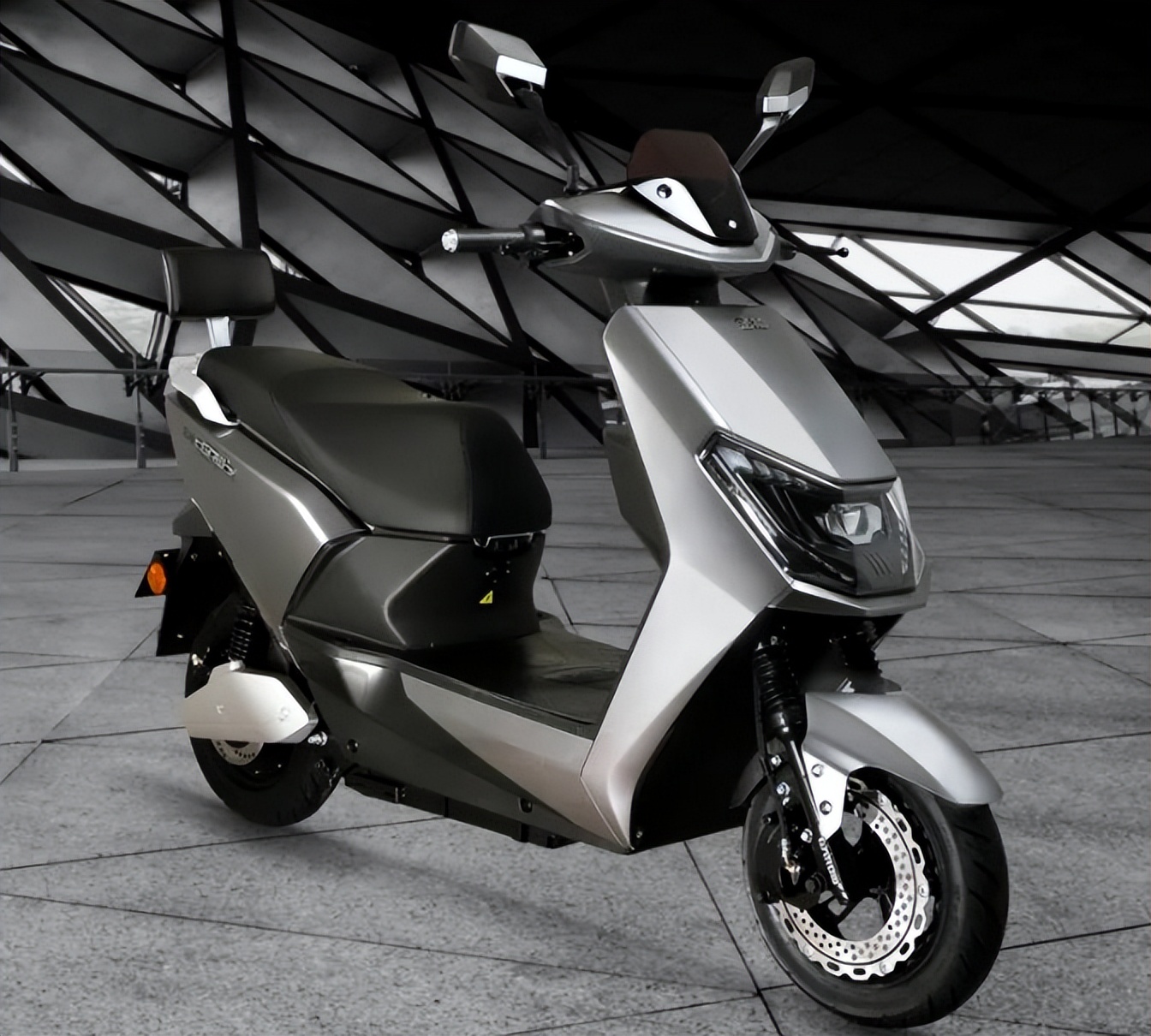 最低2899！最大续航400里，这3款电动车速度快还耐用，适合跑外卖