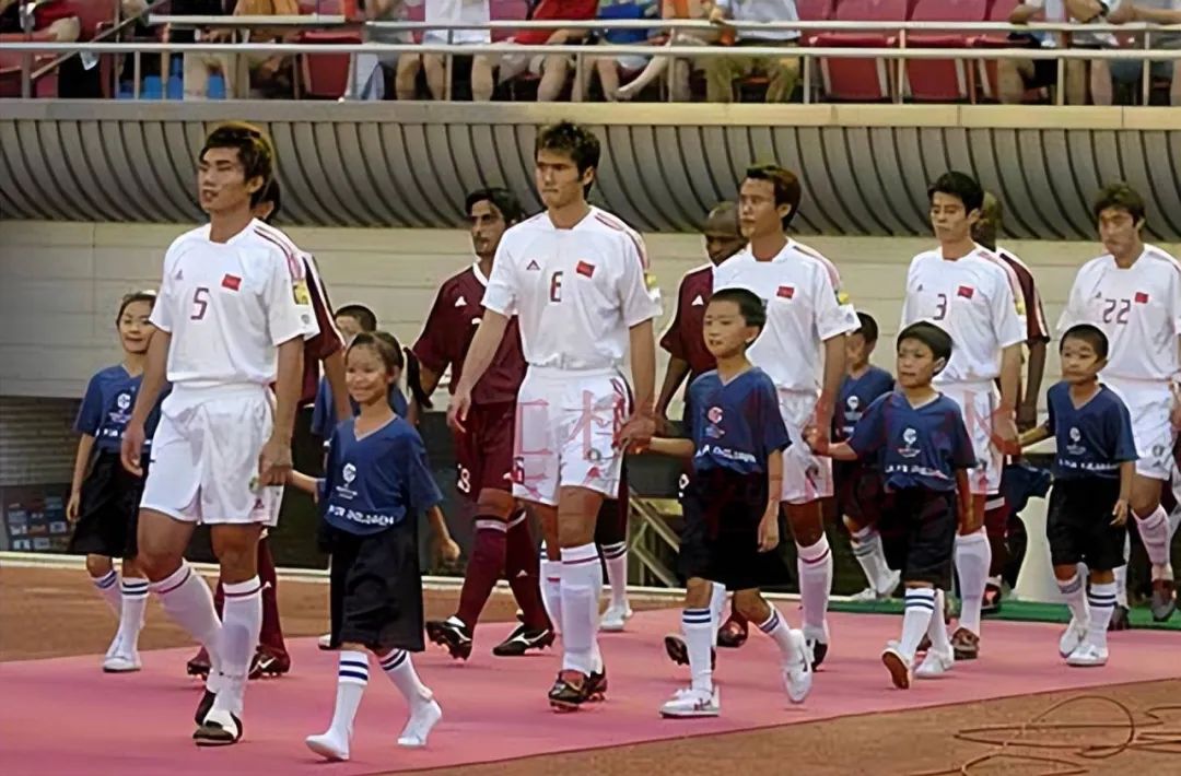 米卢的国家队阵容(米卢与国安三少20年后再同框 他给中国足球留下了什么？)
