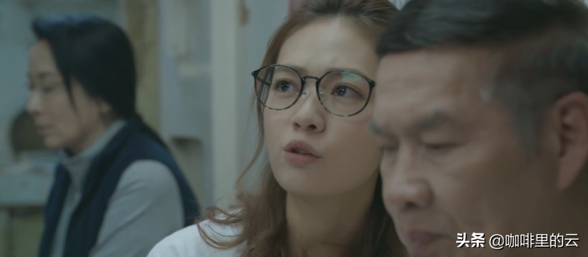 《香港爱情故事》：别被剧名蒙蔽，这可谓是TVB近年来少有的佳剧