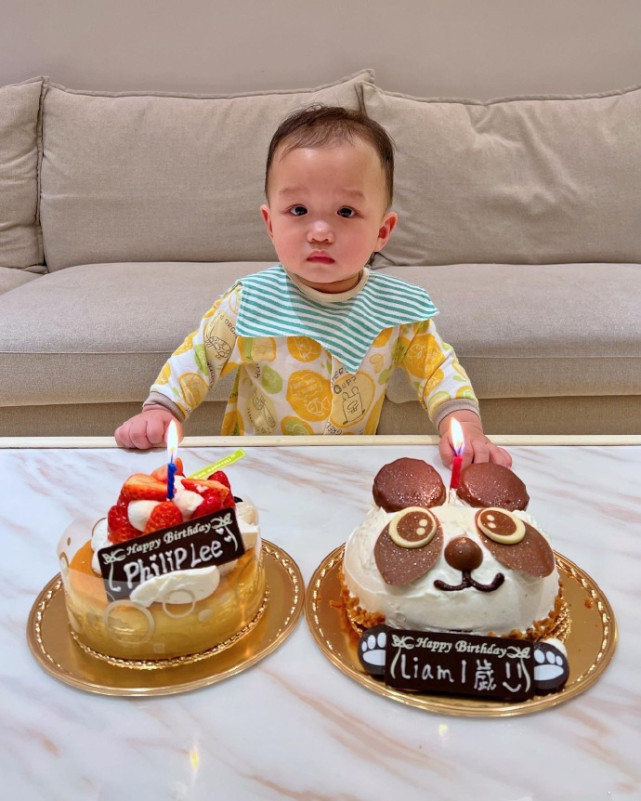 胡杏儿俩儿子感染新冠后康复如初，李乘德晒三兄弟团聚超温馨