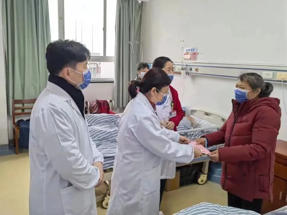 一切为了让前方战友安心全力战疫情 ——江西省人民医院服务保障援外地抗疫人员工作纪实