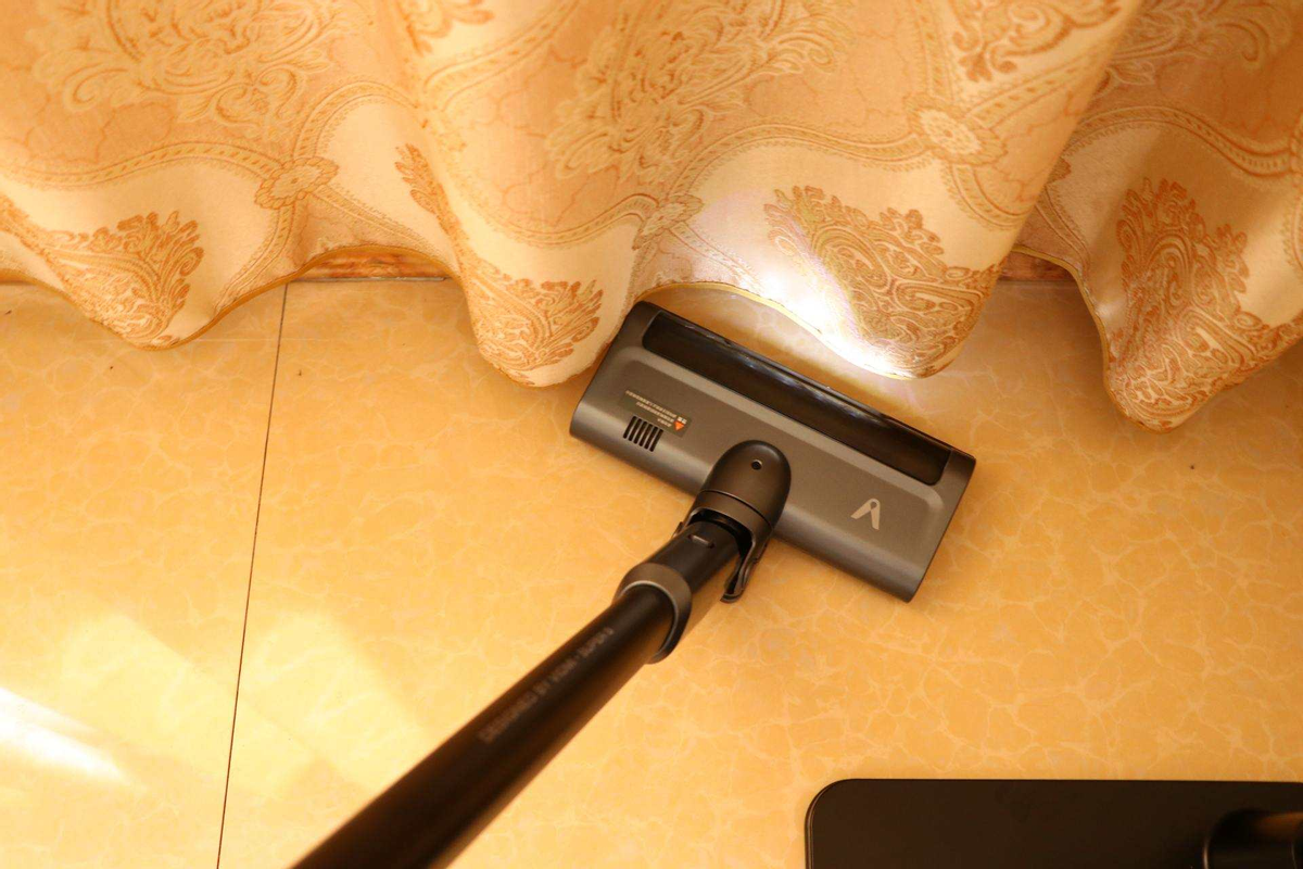 大吸力是首要 功能丰富的云米手持吸尘器原来覆盖了这些使用场景