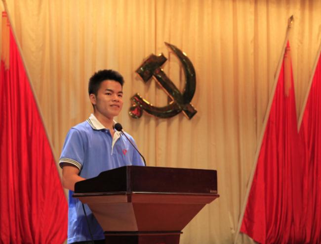 大学生迎来“特殊公务员”，仅党员可报考，不参加国考就能上岗