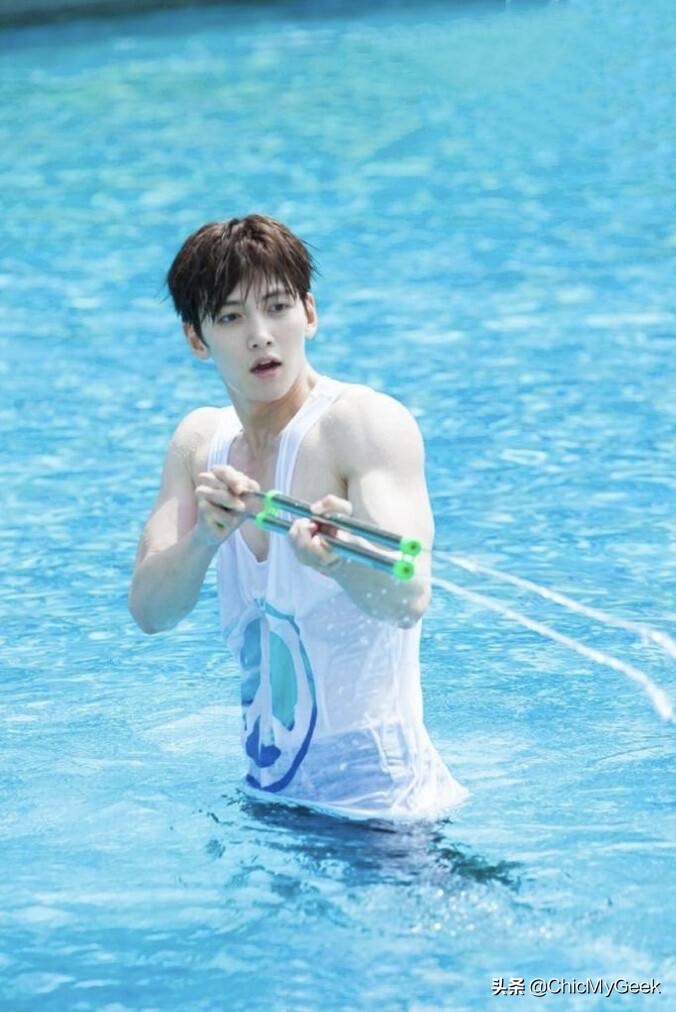 最近戏剧界四大男神-朴叙俊,朴宝剑,池昌旭,安普贤也收到了同一档旅行