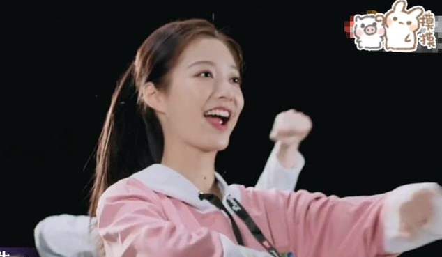 冯琳参加冬奥会宣传，C位领舞惊艳众人，升级为复旦校花是真的？