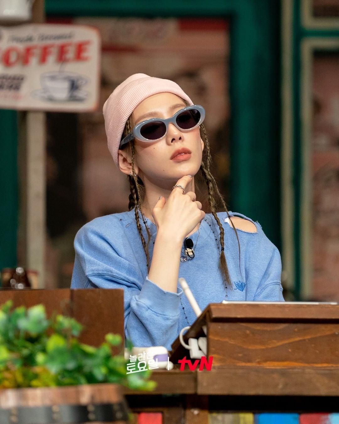 另一方面,51韩团小编获悉,金泰妍演唱的电视剧《我们的蓝调》ost将于