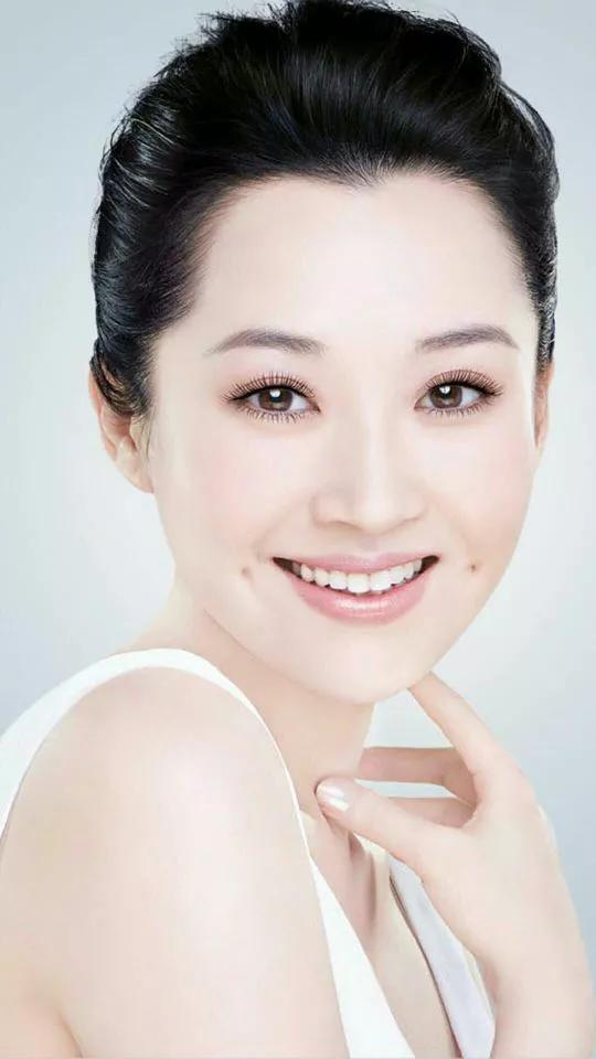 请欣赏20位女明星的唯美高清美图